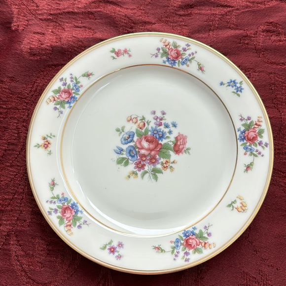 Queen’s Rose Other - Queen’s Rose Salad Plates